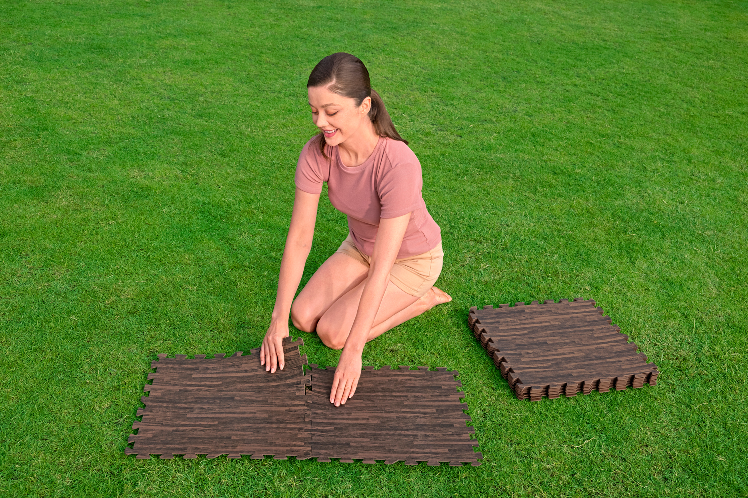 Pool-Bodenschutzfliesen Set 9 Stück á 50 x 50 cm, Palisander (Holz-Optik) 58712_24 Pool-Bodenschutzfliesen Set 9 Stück á 50 x 50 cm, Palisander (Holz-Optik) 58712_24